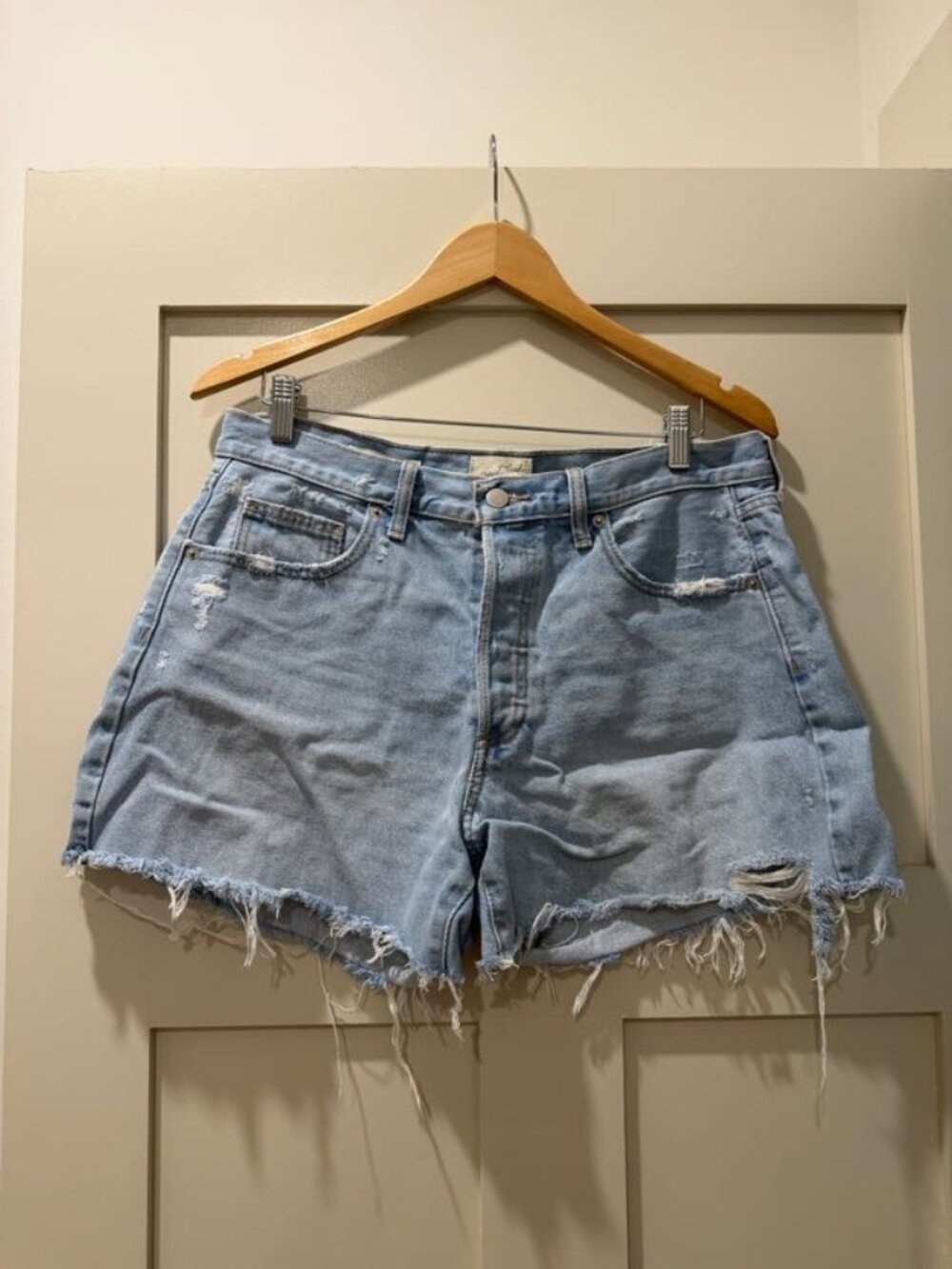 Universal Thread Mid rise 90's Baggy Denim Shorts Size 10